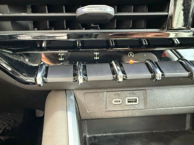 Used 2023 Chevrolet Colorado ZR2 w/ ZR2 Convenience Package III AWD/4WD image 15