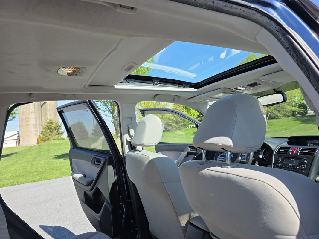 Used 2014 Subaru Forester 2.5i Premium w/ All-Weather Package AWD/4WD image 17
