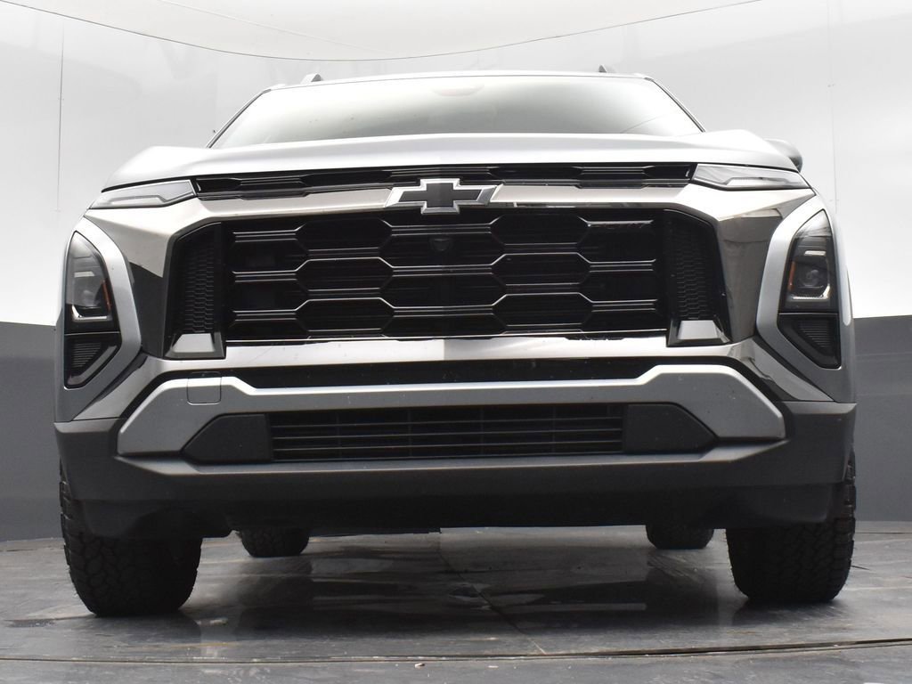 Used 2025 Chevrolet Equinox ACTIV image 16