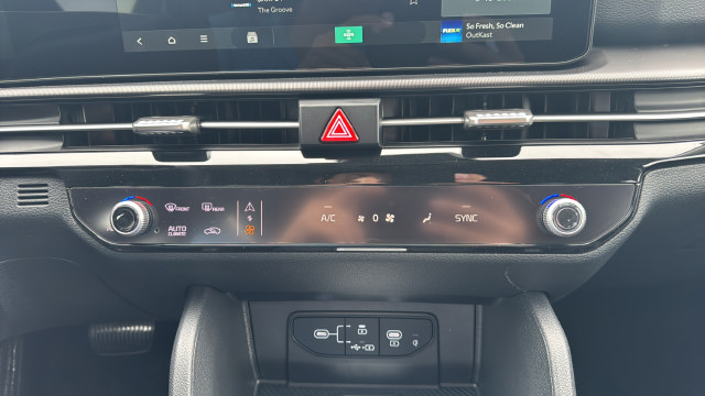 New 2027 Kia Sportage EX AWD/4WD image 18