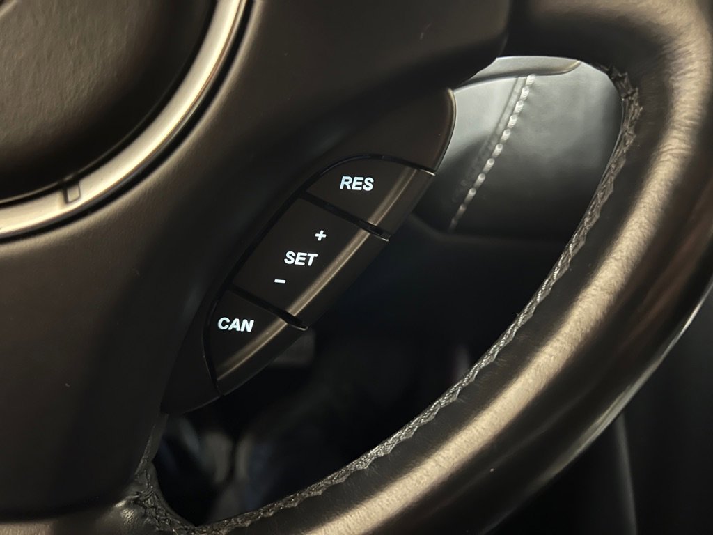 Used 2015 Aston Martin Rapide S image 19