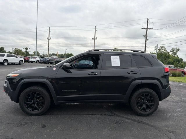 Used 2016 Jeep Cherokee Trailhawk AWD/4WD image 4