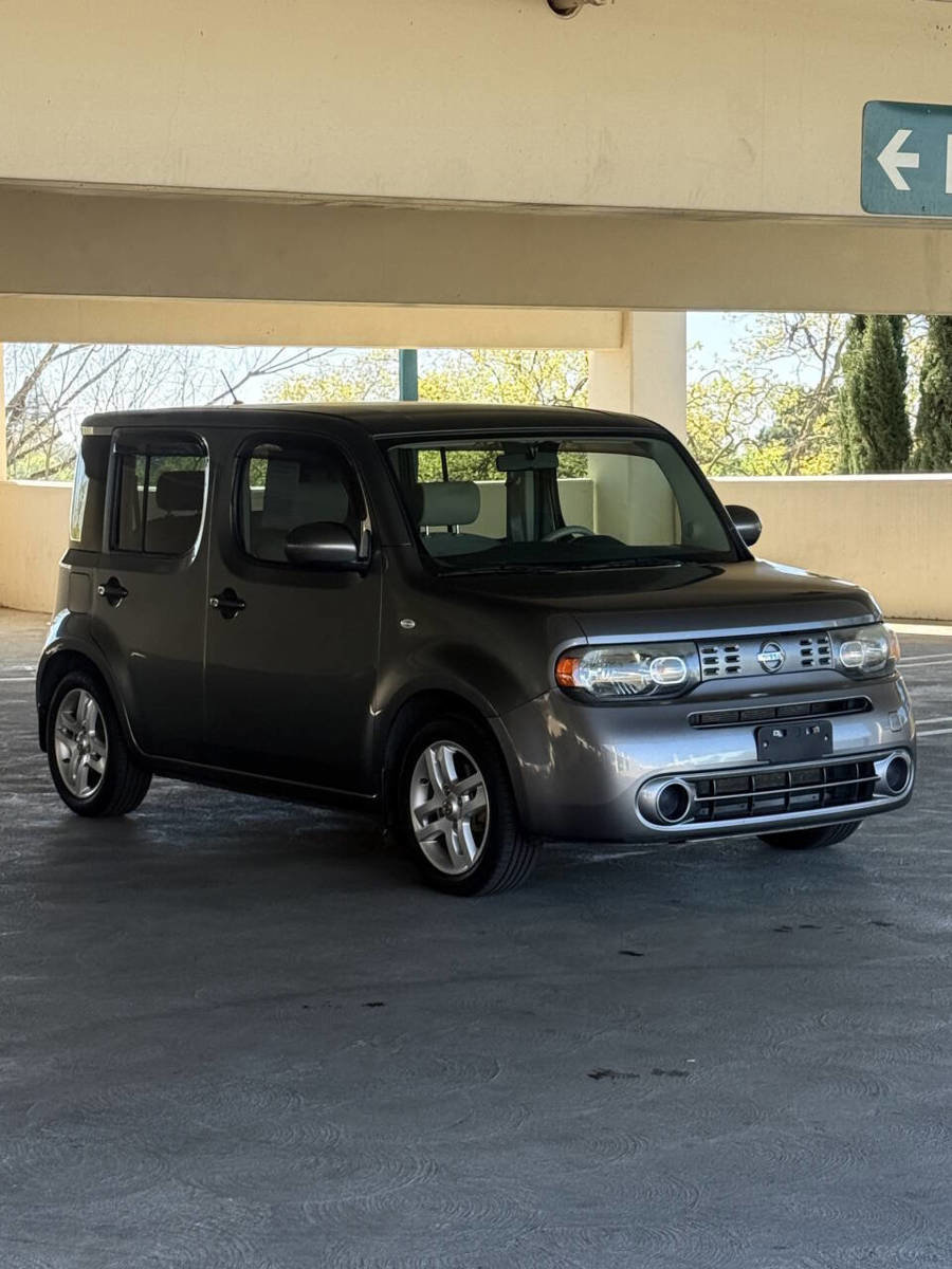 Used 2012 Nissan Cube 1.8 SL w/ Interior Designer Pkg image 2