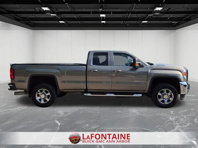 Used 2017 GMC Sierra 3500 SLE w/ SLE Preferred Package AWD/4WD image 9