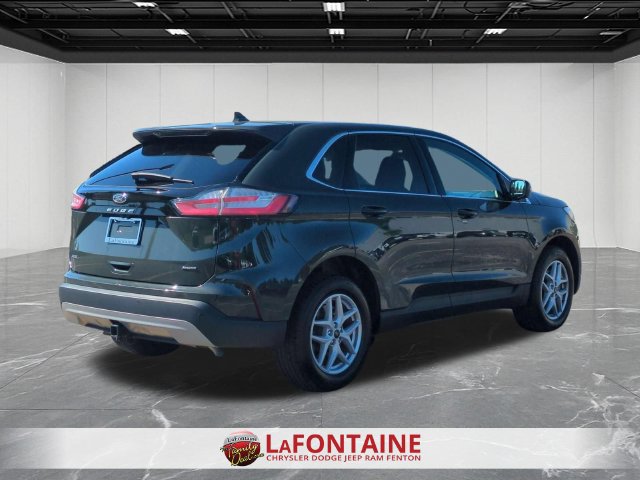 Used 2024 Ford Edge SEL w/ Convenience Package AWD/4WD image 5