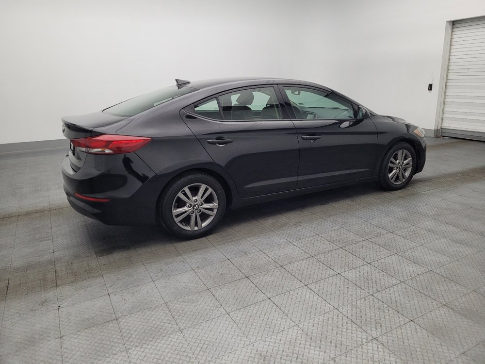 Used 2017 Hyundai Elantra SE image 10