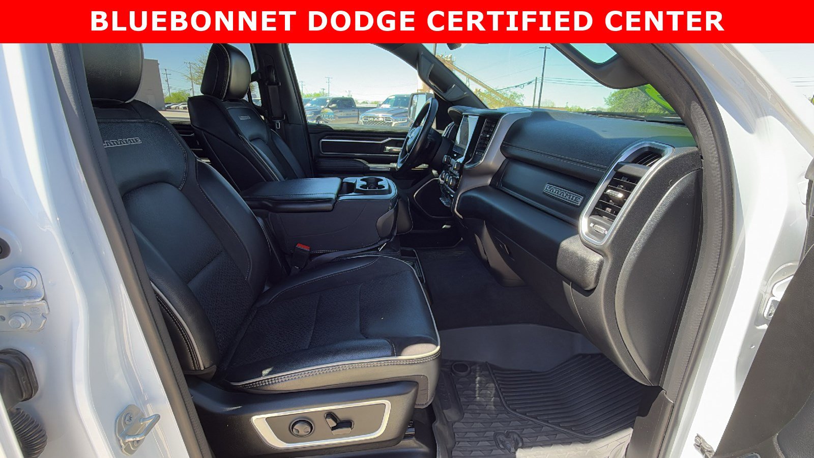 Used 2023 RAM 1500 Laramie w/ Off Road Group AWD/4WD image 30