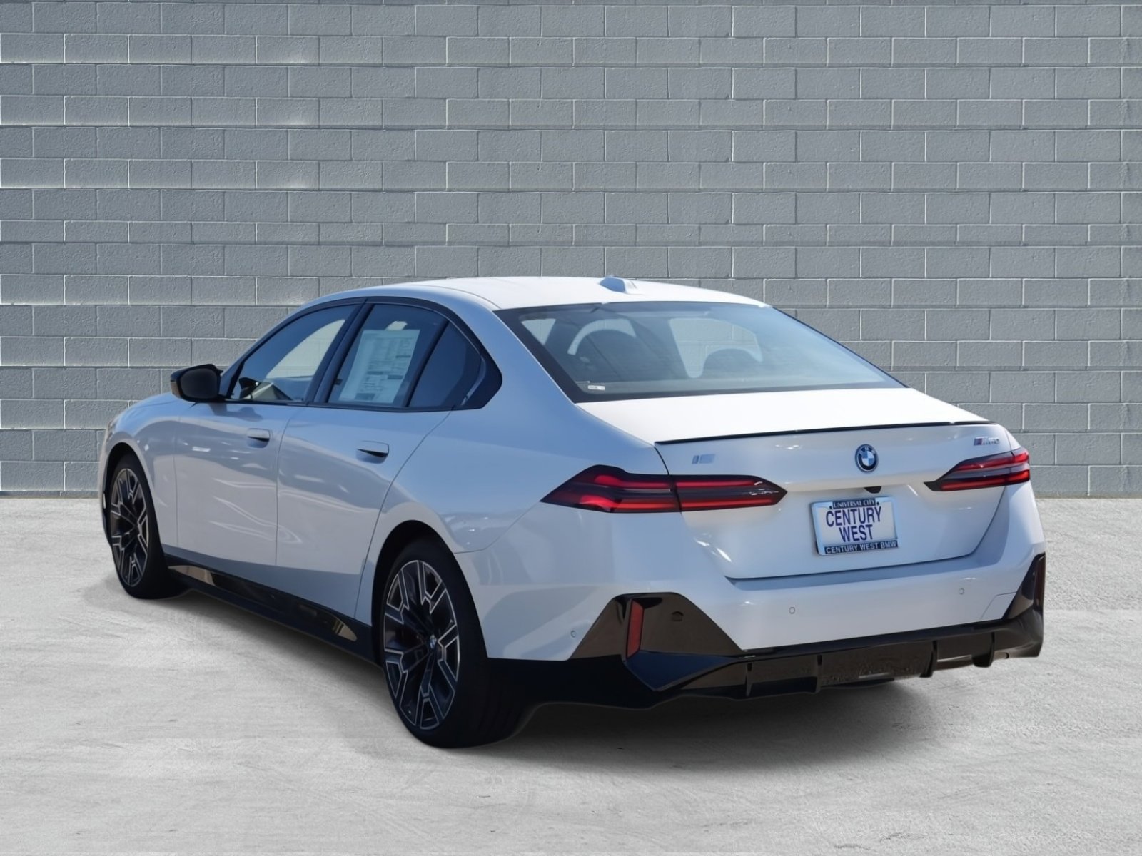 New 2025 BMW i5 M60 w/ Premium Package image 3