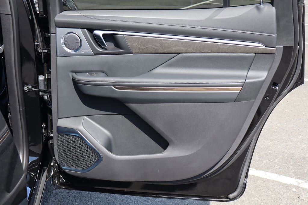 New 2026 Buick Enclave Avenir w/ Super Cruise Package image 24