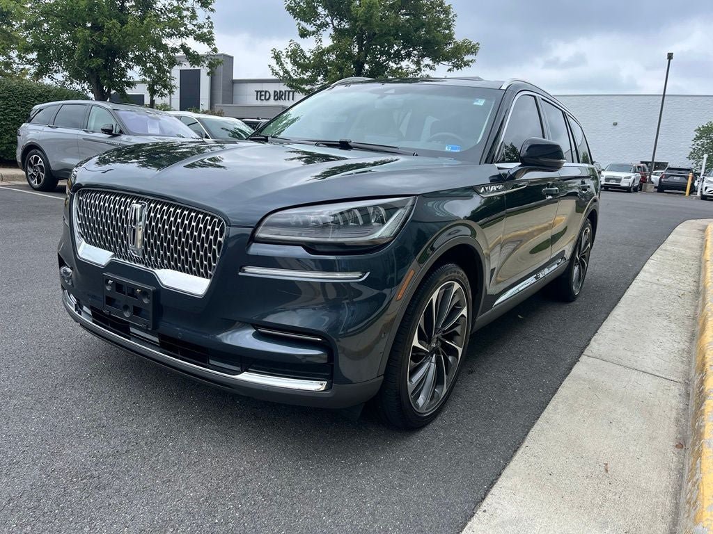 Used 2024 Lincoln Aviator Reserve w/ Equipment Group 201A AWD/4WD image 3