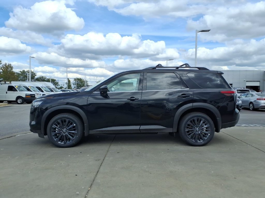 New 2026 Nissan Pathfinder SL w/ SL Premium Package AWD/4WD image 5