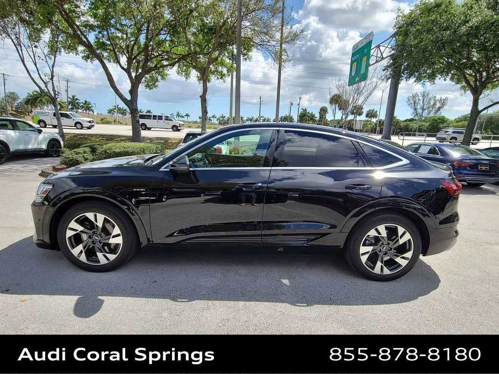 Certified 2023 Audi e-tron Premium Plus w/ Premium Plus Package image 11