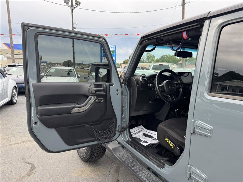 Used 2015 Jeep Wrangler Unlimited Sport w/ Quick Order Package 23S AWD/4WD image 26
