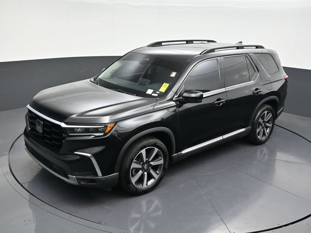 Used 2023 Honda Pilot Touring image 16