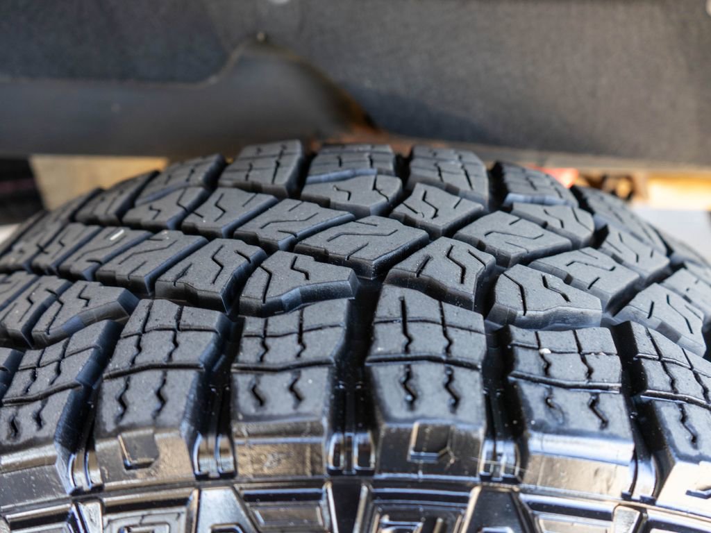 Used 2021 GMC Sierra 1500 AT4 image 37