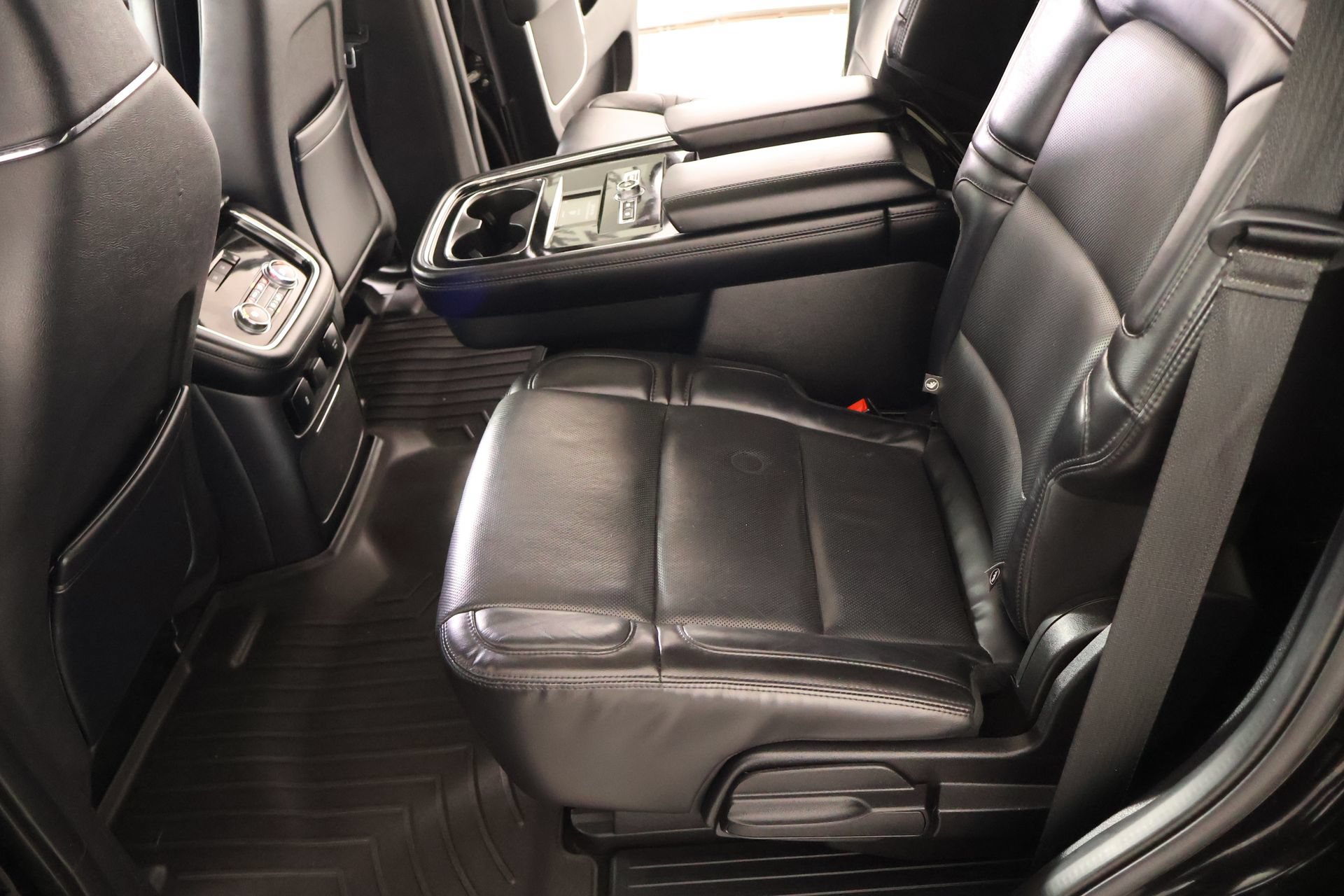 Used 2020 Lincoln Navigator Reserve AWD/4WD image 13