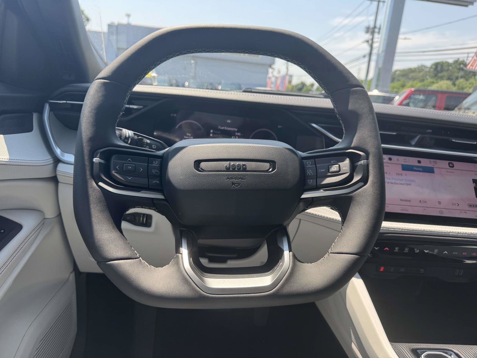 Used 2026 Jeep Cherokee Limited AWD/4WD image 13