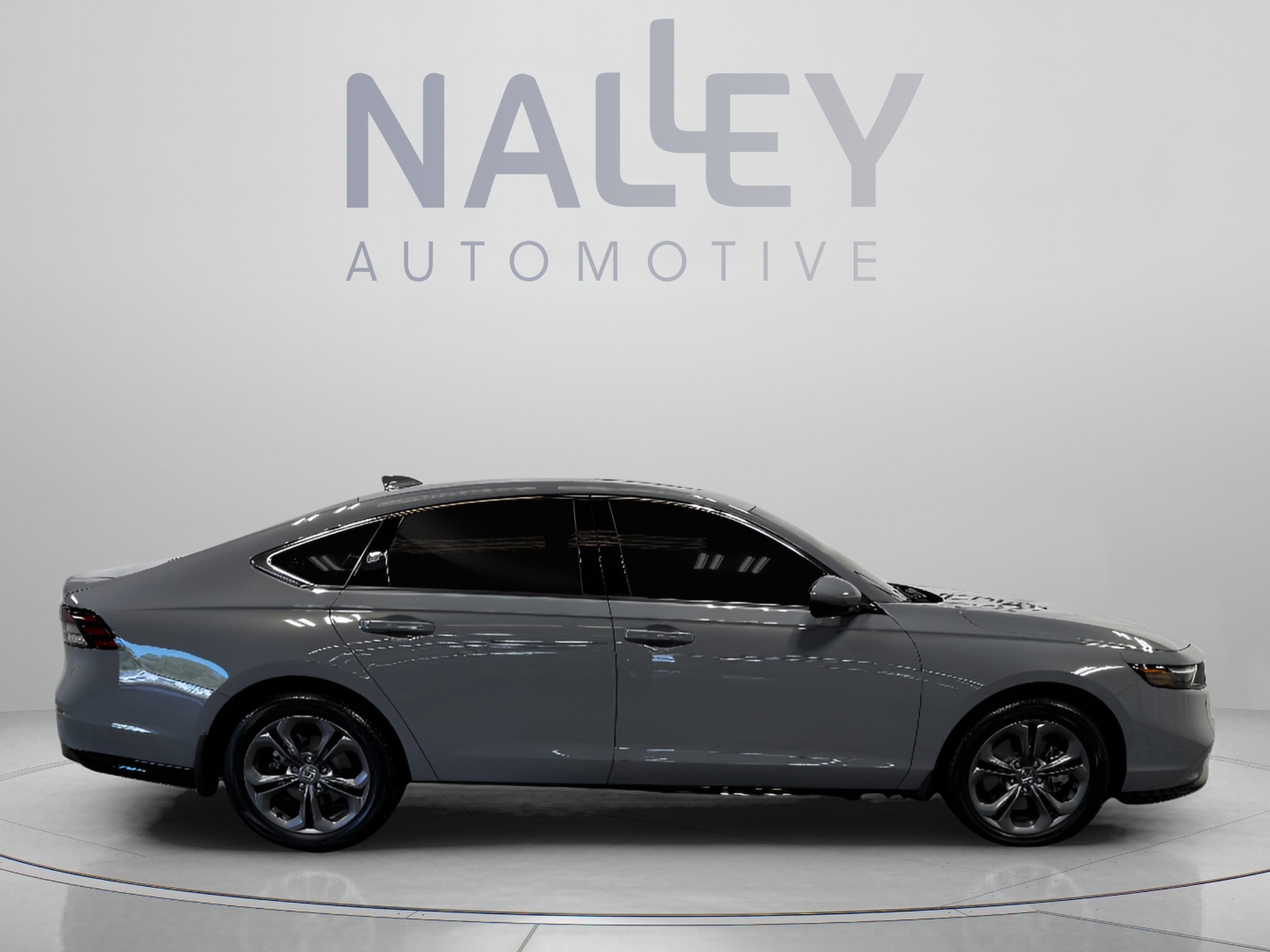 Used 2025 Honda Accord EX-L image 6