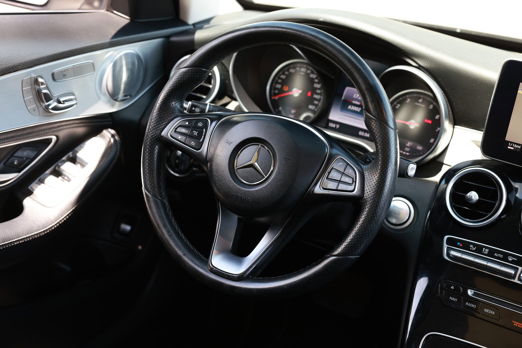 Used 2016 Mercedes-Benz C 300 4MATIC Sedan image 32