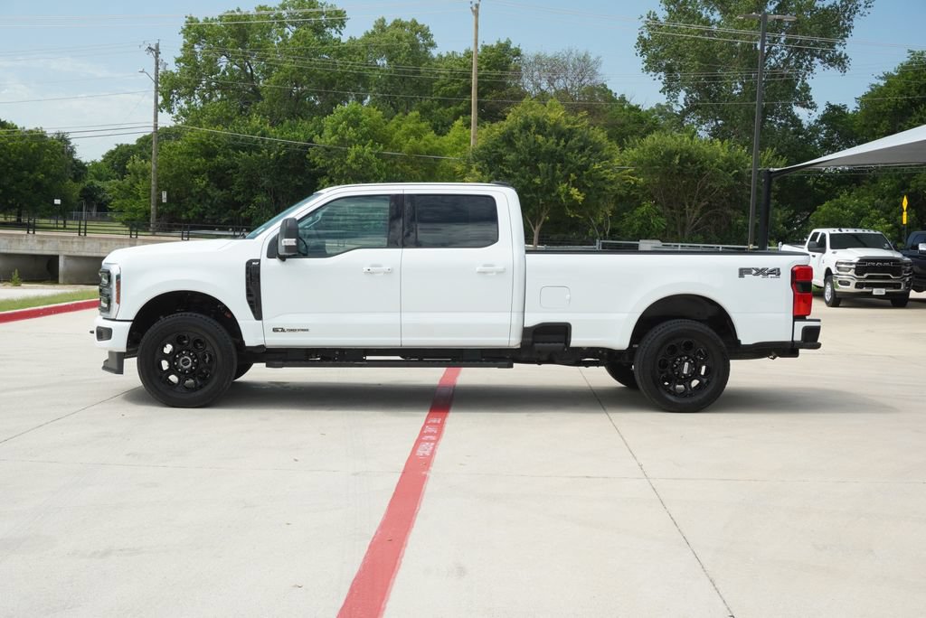 Used 2025 Ford F250 XLT w/ Black Appearance Package AWD/4WD image 4