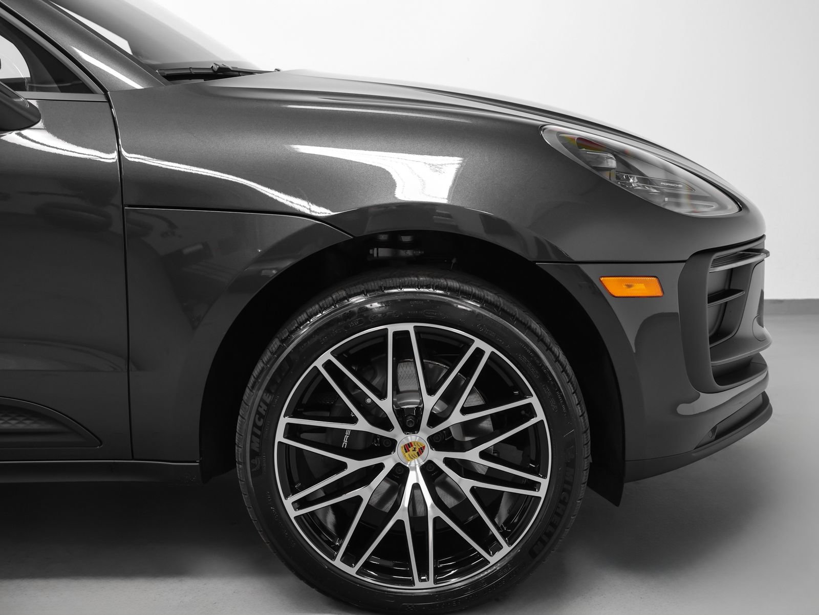 New 2026 Porsche Macan AWD/4WD image 15