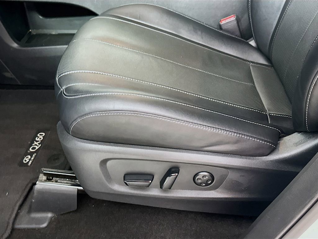 Used 2024 INFINITI QX60 Pure FWD image 9