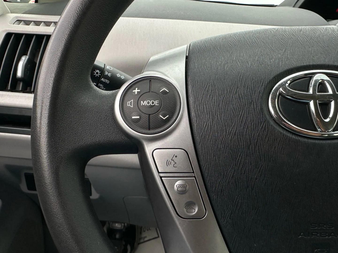 Used 2015 Toyota Prius V Three image 20