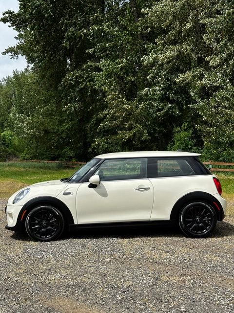 Used 2018 MINI Cooper 2-Door Hardtop FWD image 5