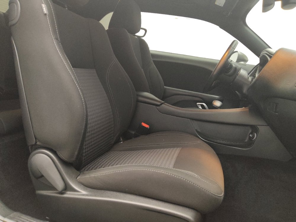 Used 2018 Dodge Challenger SXT w/ Blacktop Package RWD image 21
