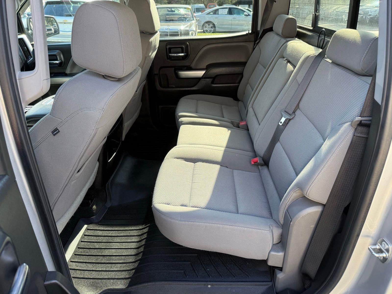 Used 2018 Chevrolet Silverado 1500 LT w/ All Star Edition AWD/4WD image 31