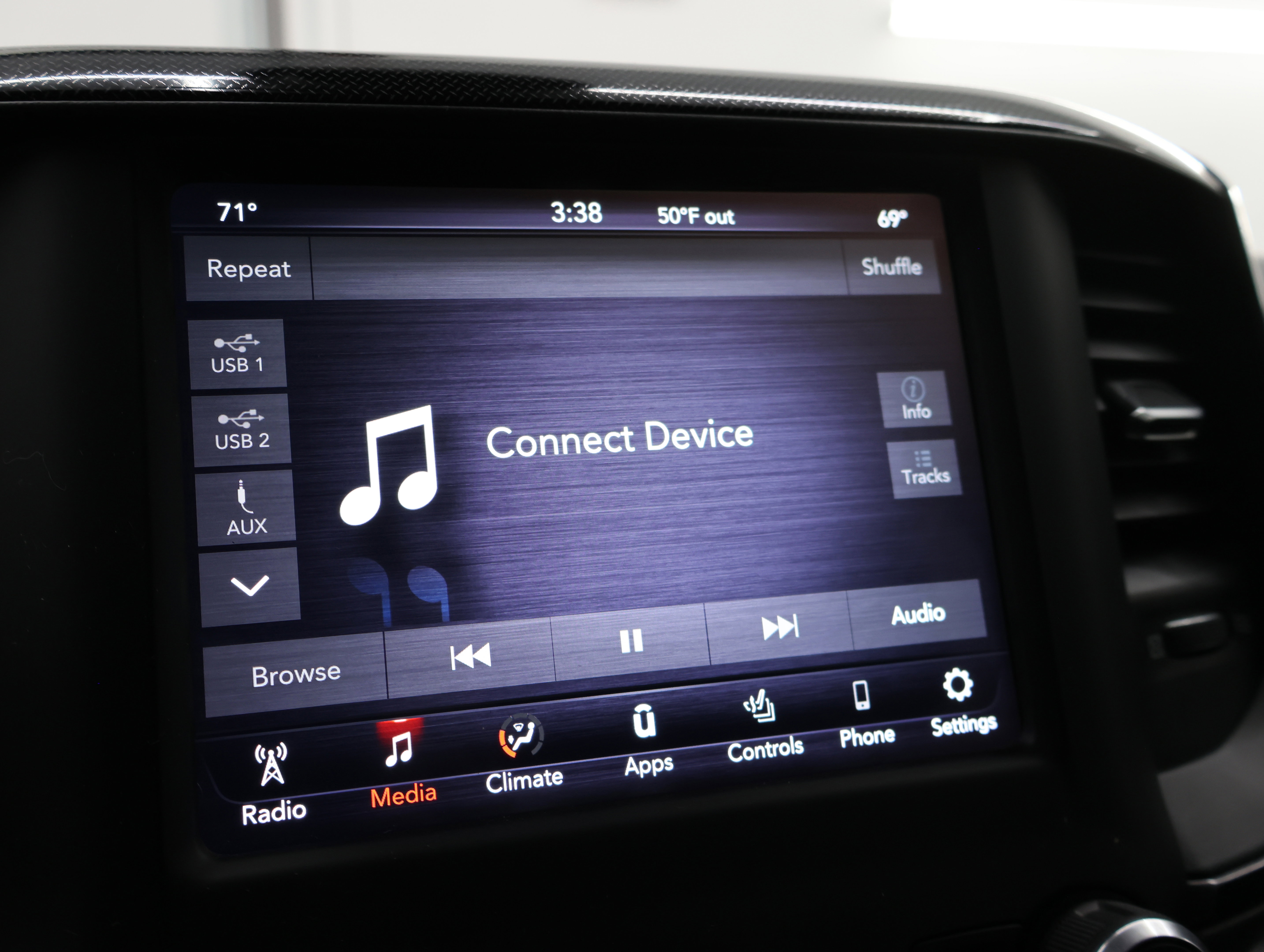 Used 2021 RAM 1500 Big Horn w/ Built-to-serve Edition image 47