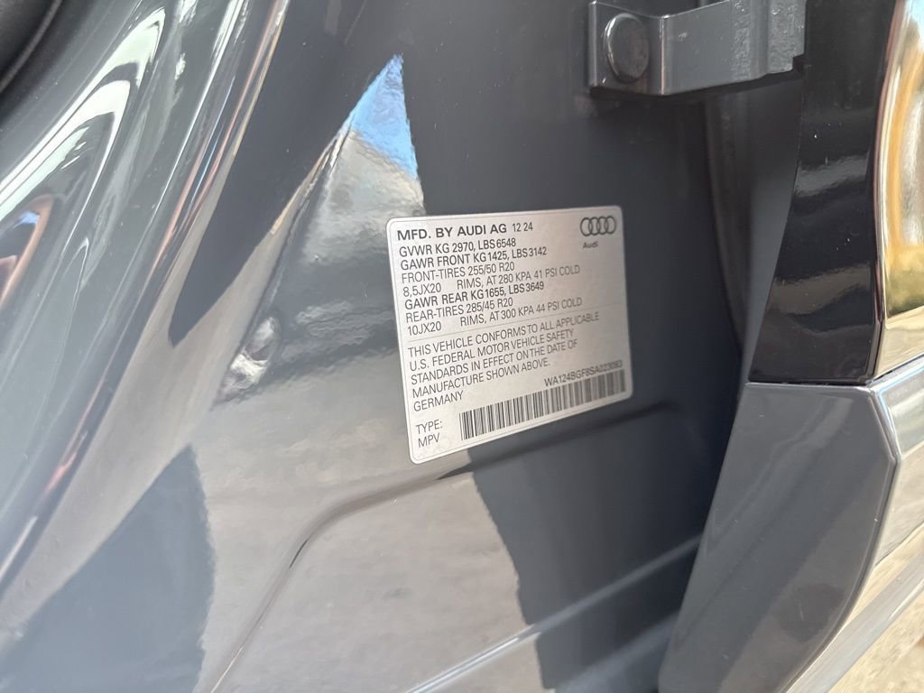 Used 2025 Audi Q6 e-tron Premium Plus w/ Premium Plus image 30