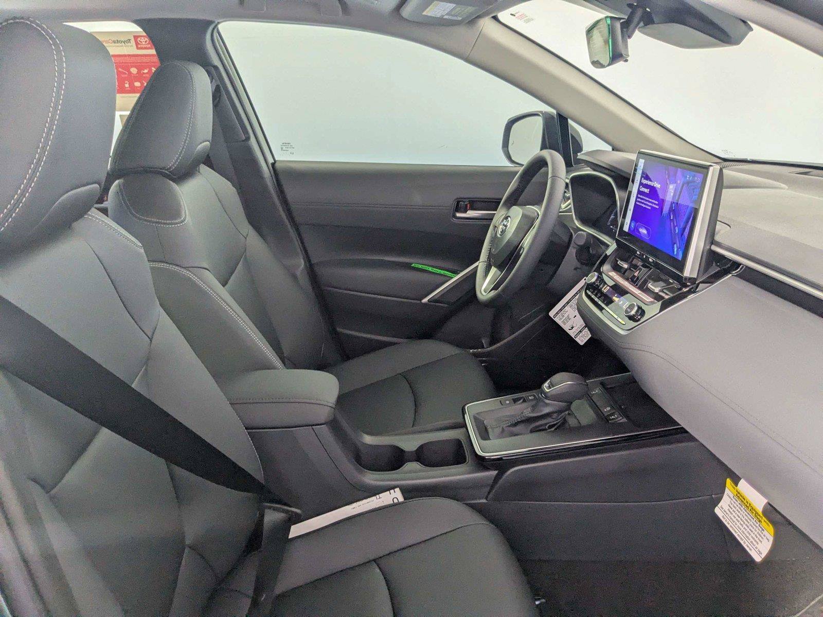 New 2026 Toyota Corolla Cross XLE w/ Convenience Package FWD image 19