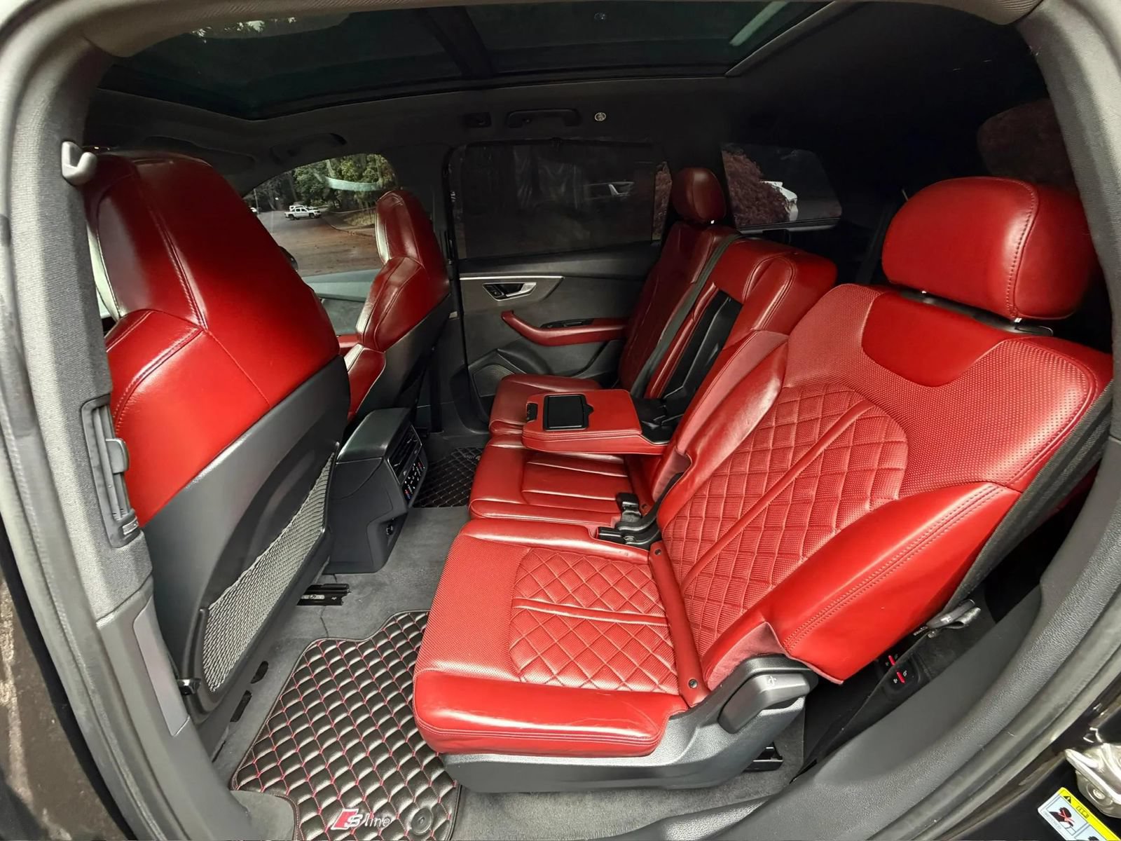 Used 2020 Audi SQ7 Prestige w/ Prestige Package AWD/4WD image 14