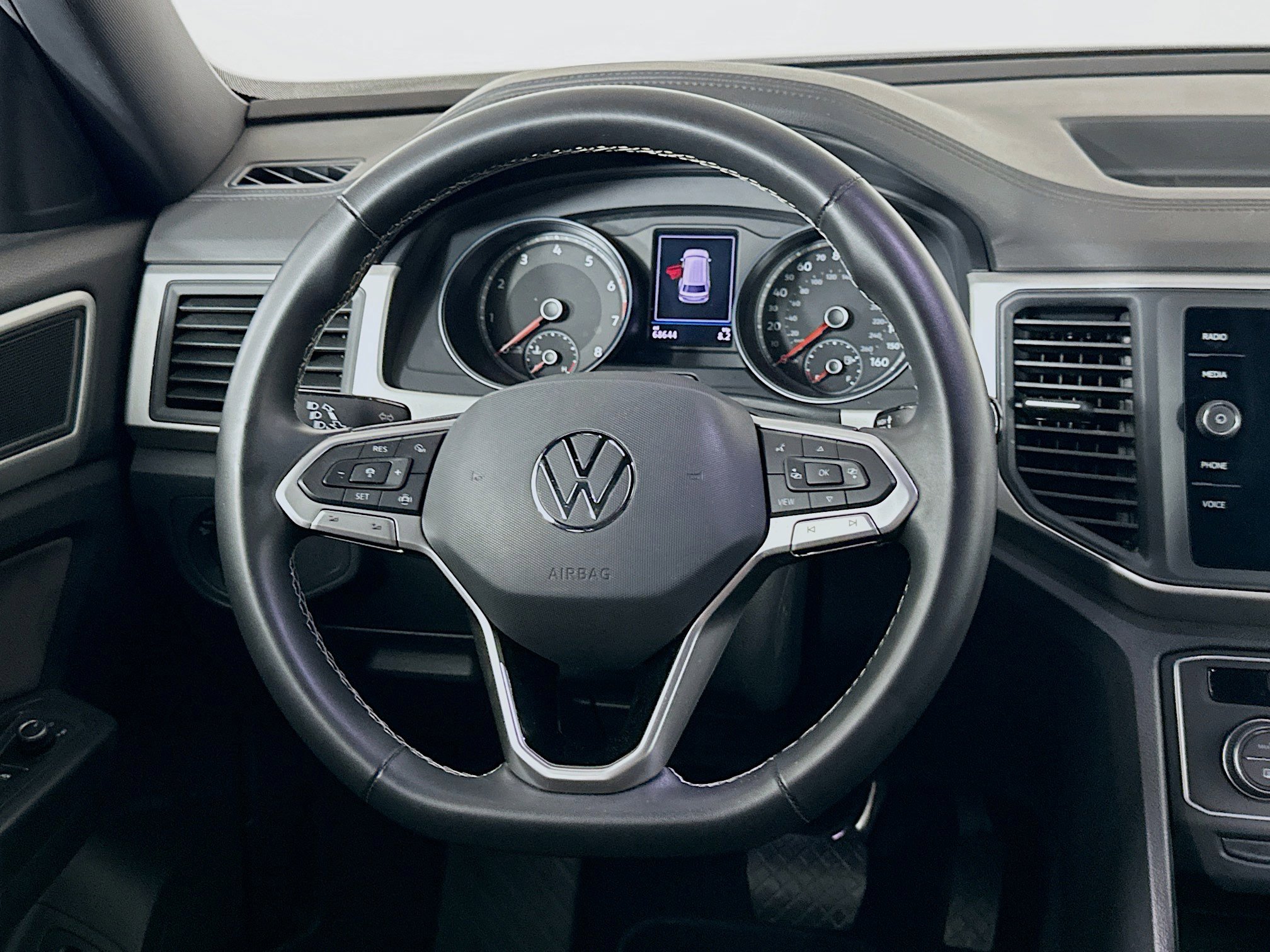 Used 2021 Volkswagen Atlas Cross Sport SE w/ Panoramic Sunroof Package image 18