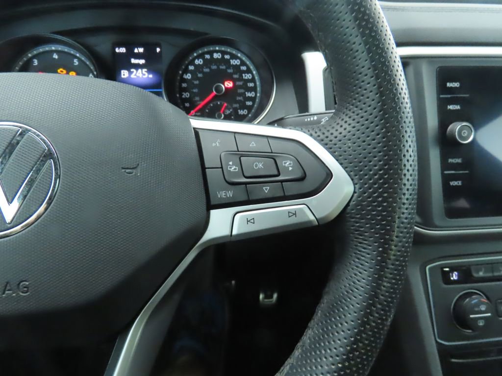 Used 2021 Volkswagen Atlas Cross Sport SE w/ Panoramic Sunroof Package image 12