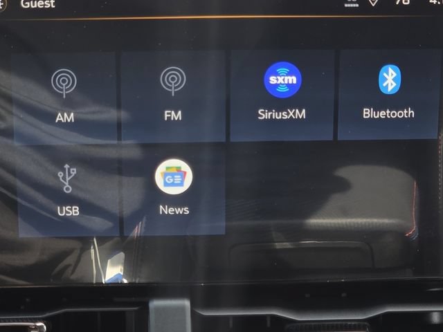 New 2026 Chevrolet Equinox RS w/ Convenience Package III FWD image 32