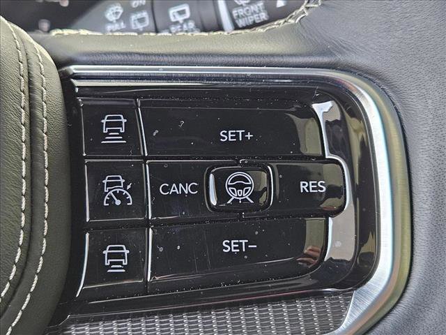 Used 2025 Jeep Grand Wagoneer L Series II Obsidian w/ Quick Order Packagew 28T image 19