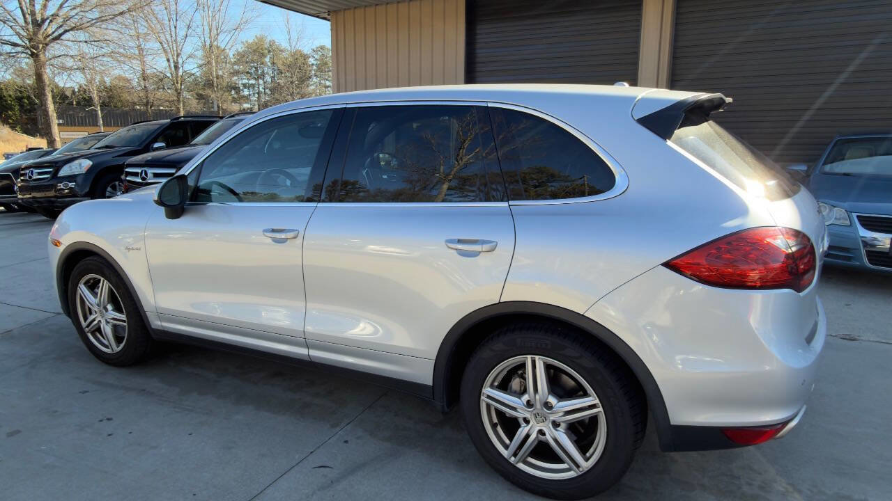 Used 2011 Porsche Cayenne S image 8