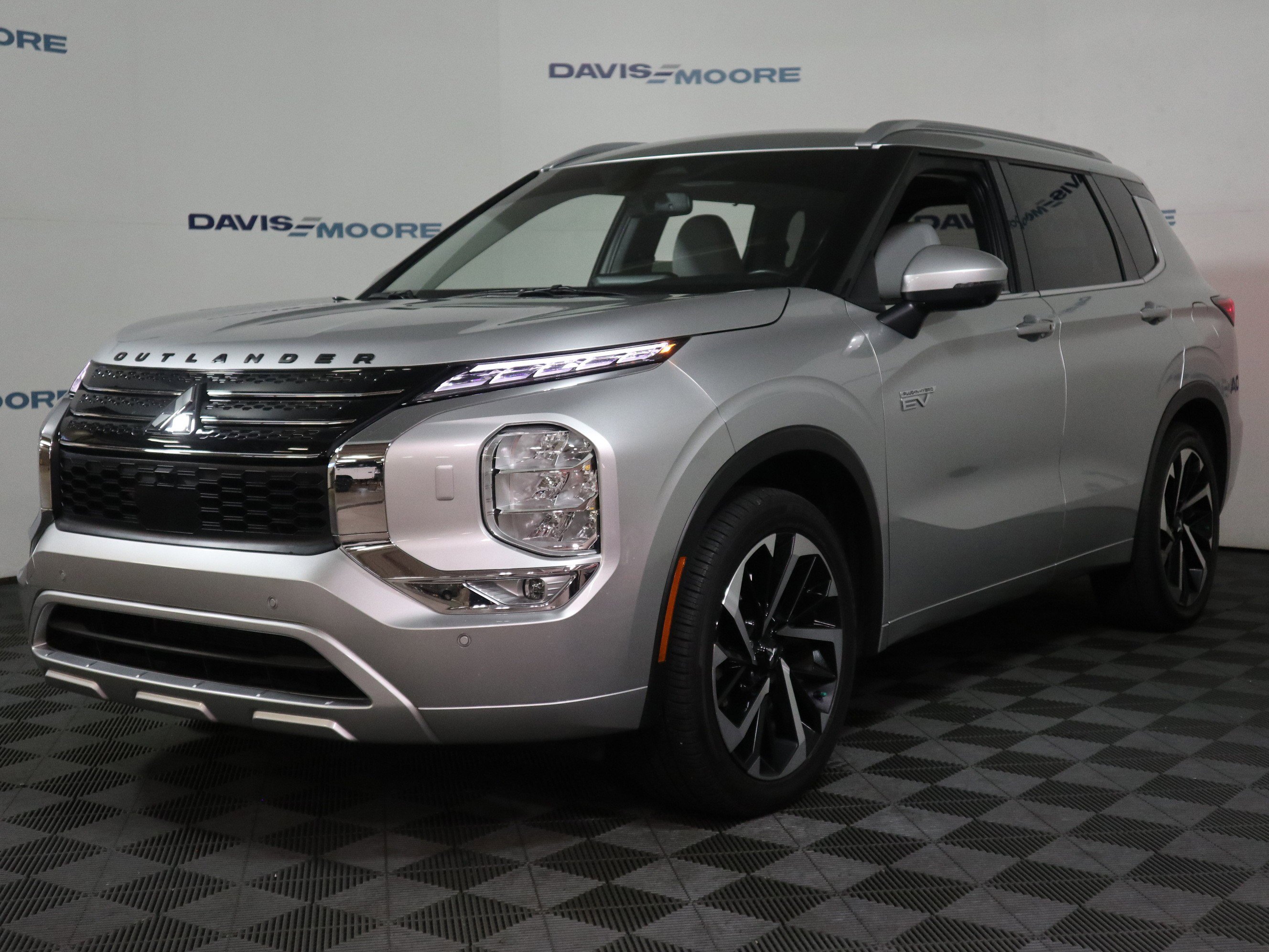 Used 2024 Mitsubishi Outlander SEL image 12