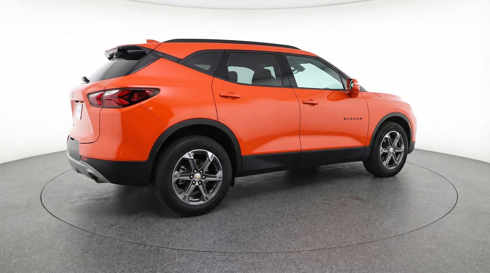 Used 2025 Chevrolet Blazer LT FWD image 7