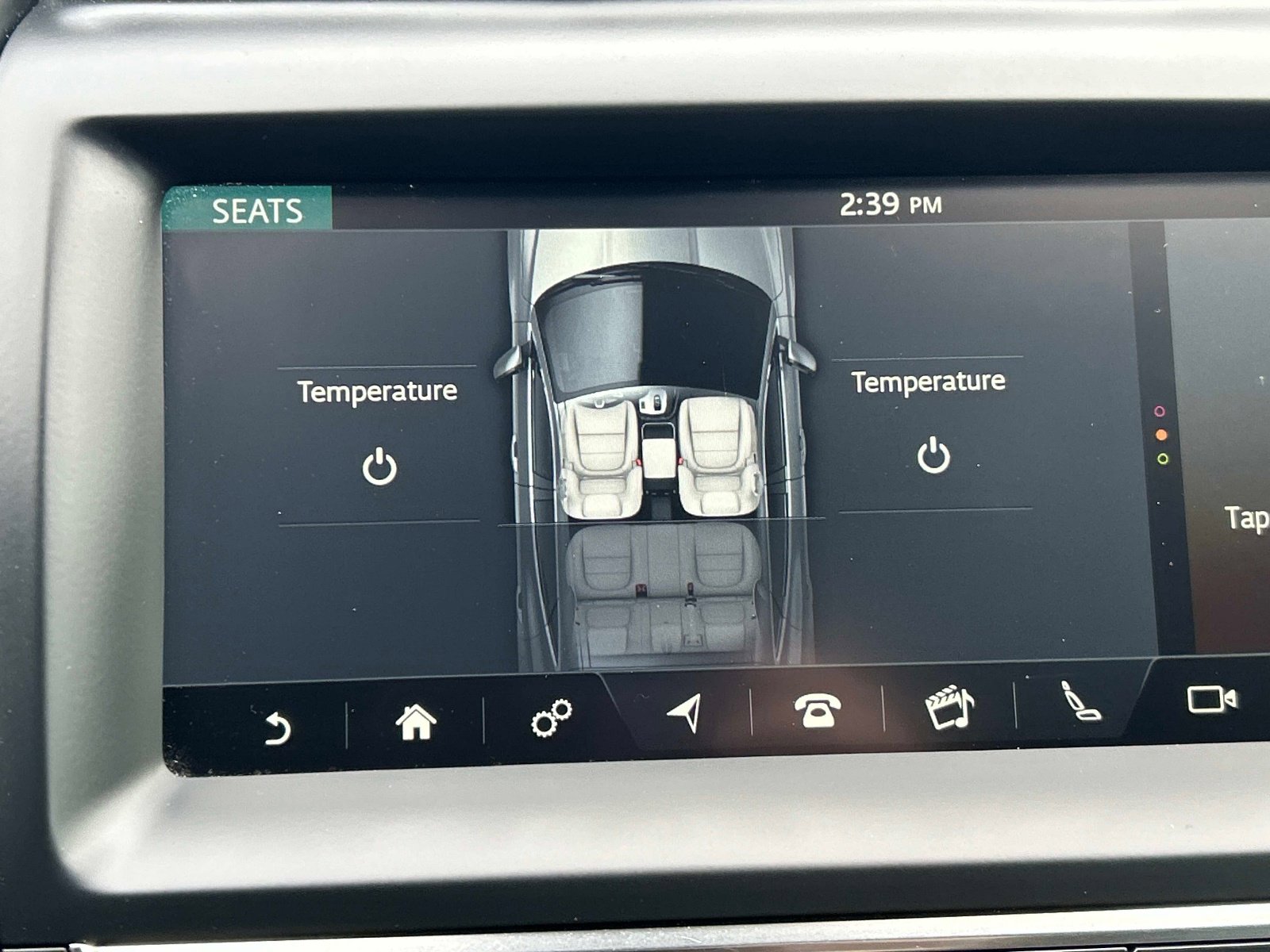 Used 2018 Jaguar E-PACE SE image 32