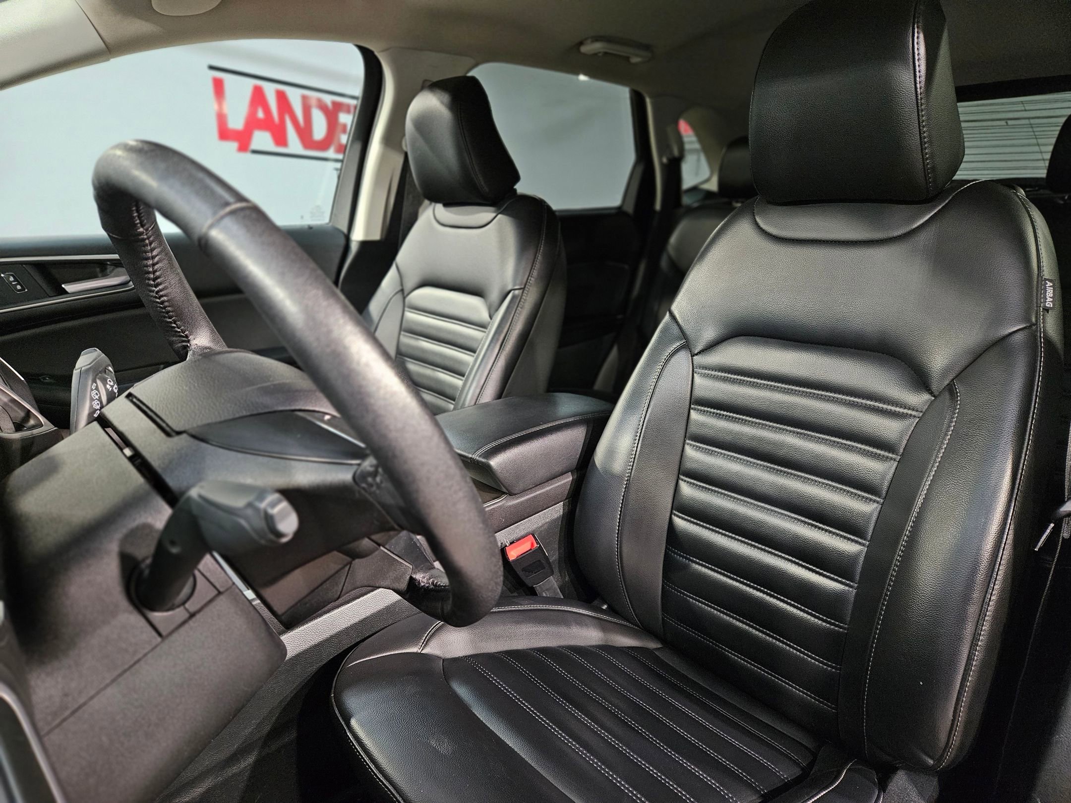 Used 2024 Ford Edge SEL image 24