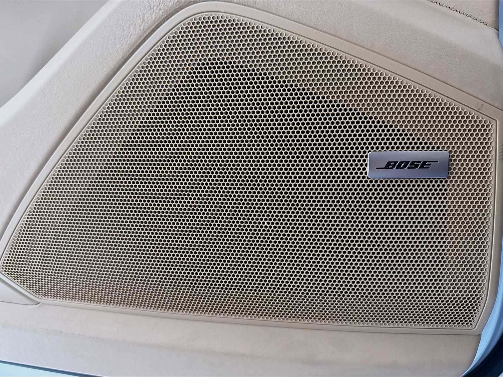 Certified 2025 Porsche Cayenne image 12