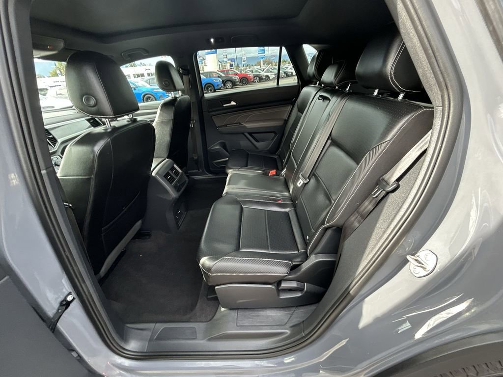 Used 2022 Volkswagen Atlas Cross Sport SEL R-Line image 23