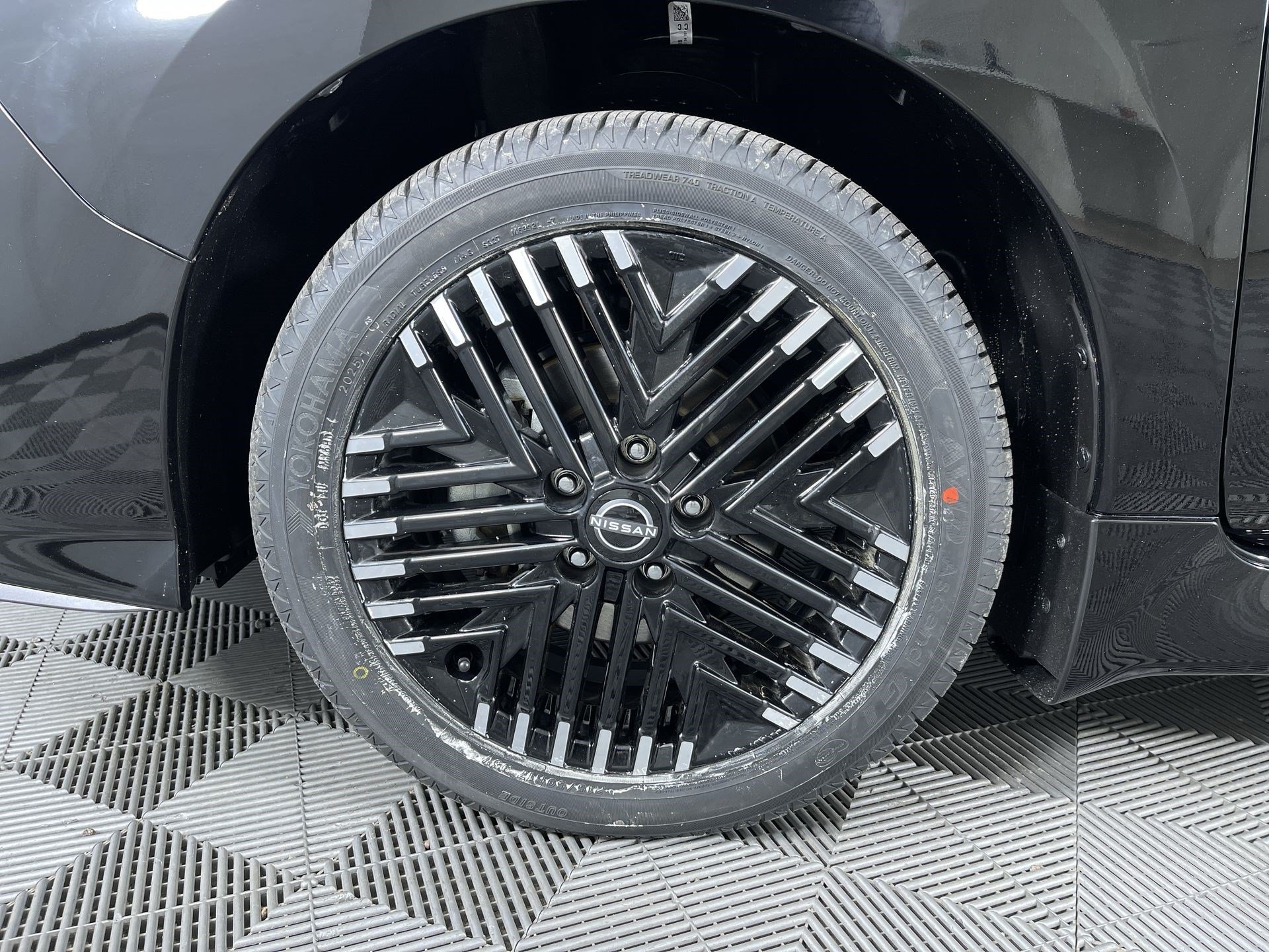 Certified 2025 Nissan Leaf SV Plus FWD image 26