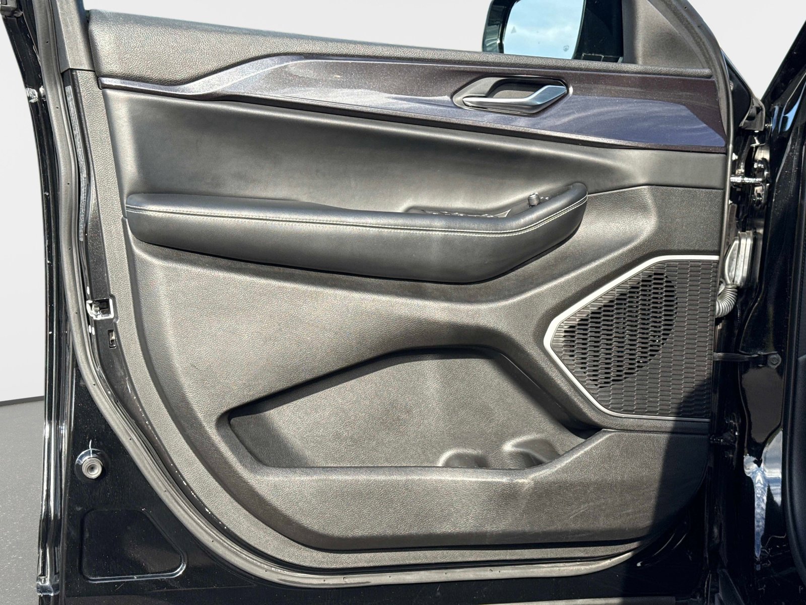 Used 2022 Jeep Grand Cherokee L Laredo image 20