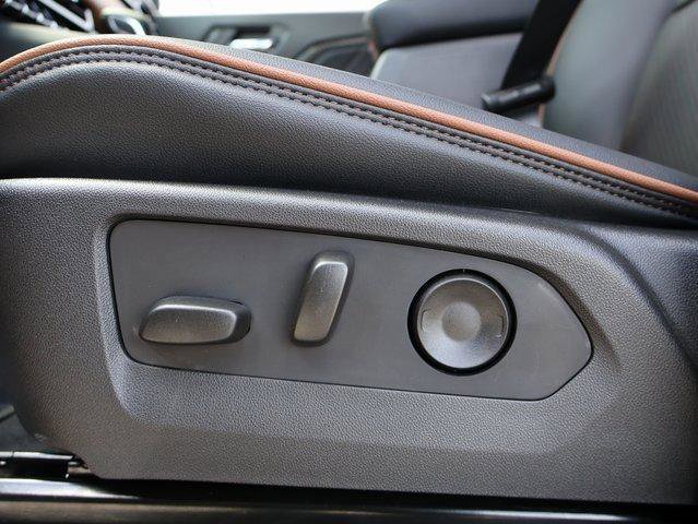 New 2025 GMC Canyon AT4 w/ Nightfall Edition image 21