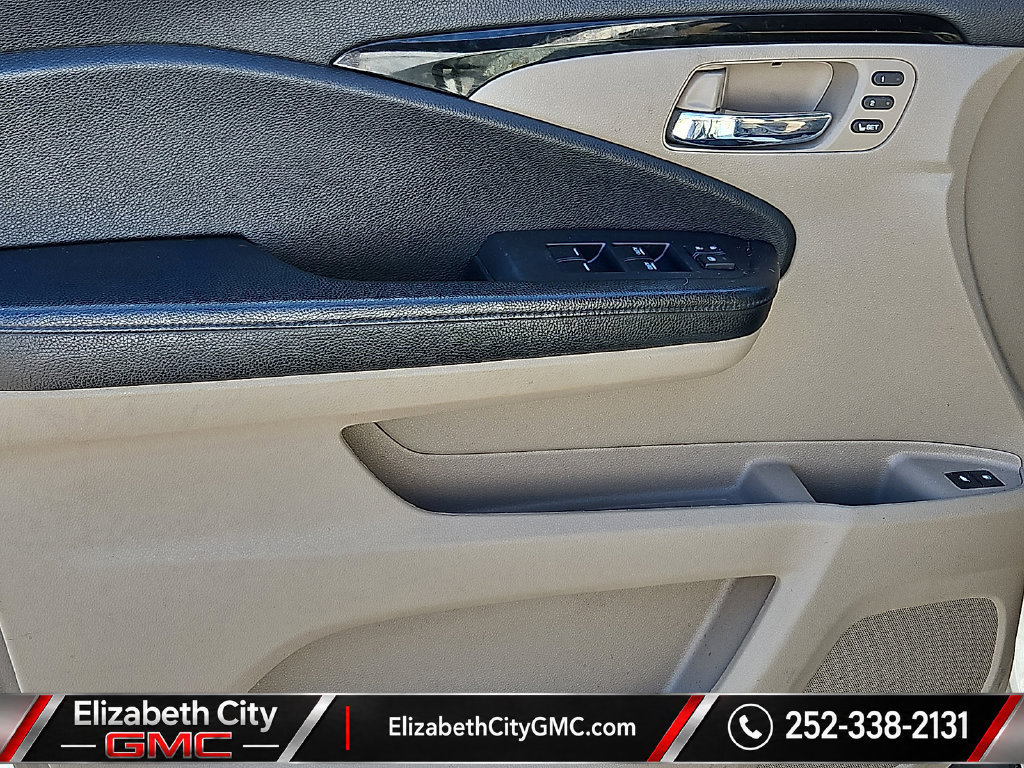 Used 2019 Honda Pilot Touring image 14
