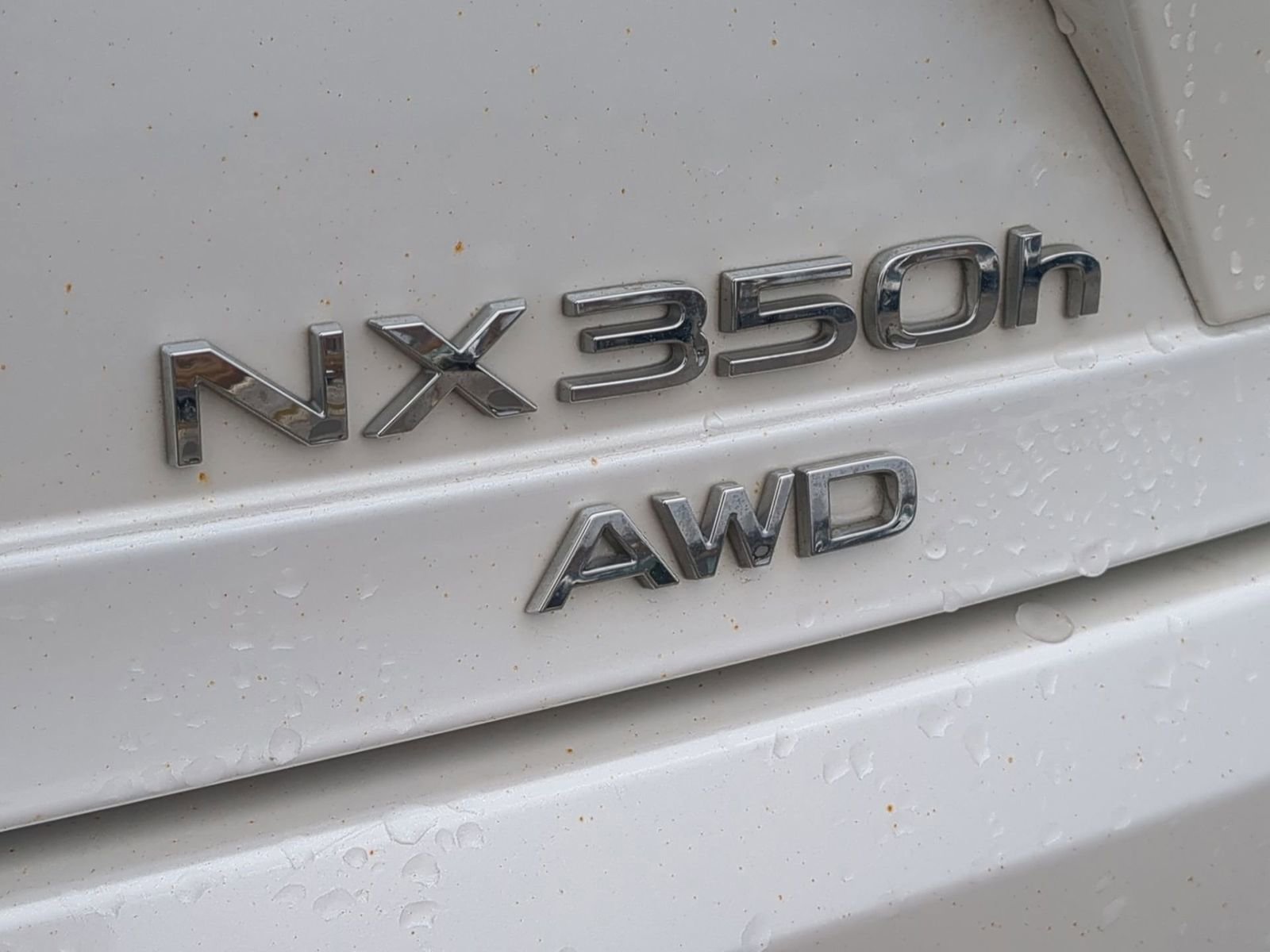 Used 2023 Lexus NX 300h AWD w/ Towing Package (2000 Lbs) image 14